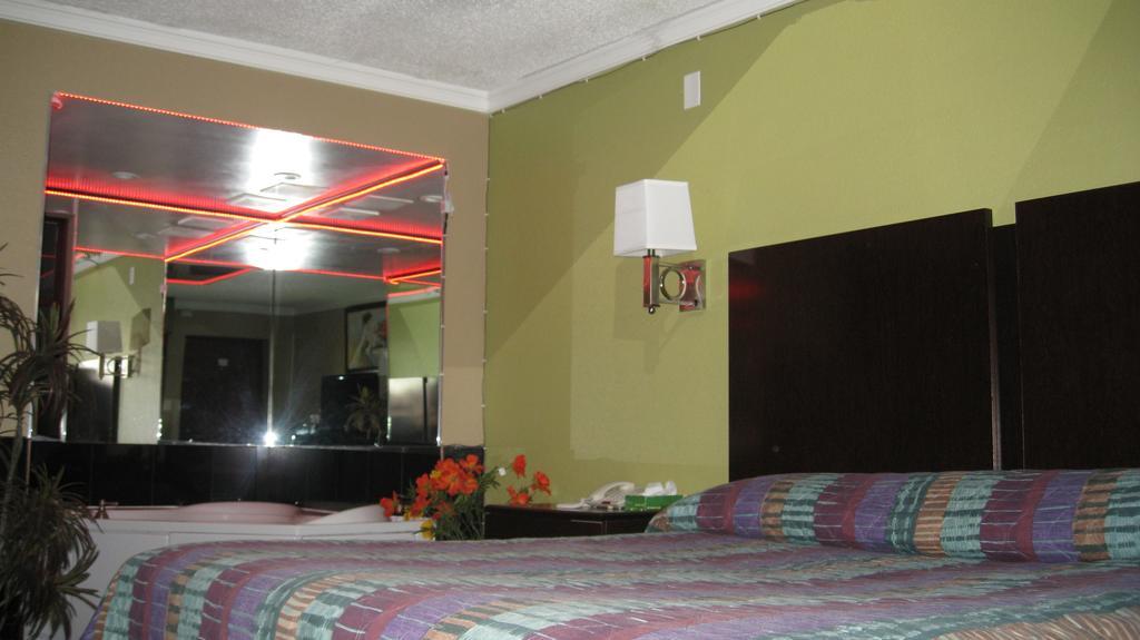 Mounts Motel Lawrenceville Habitación foto